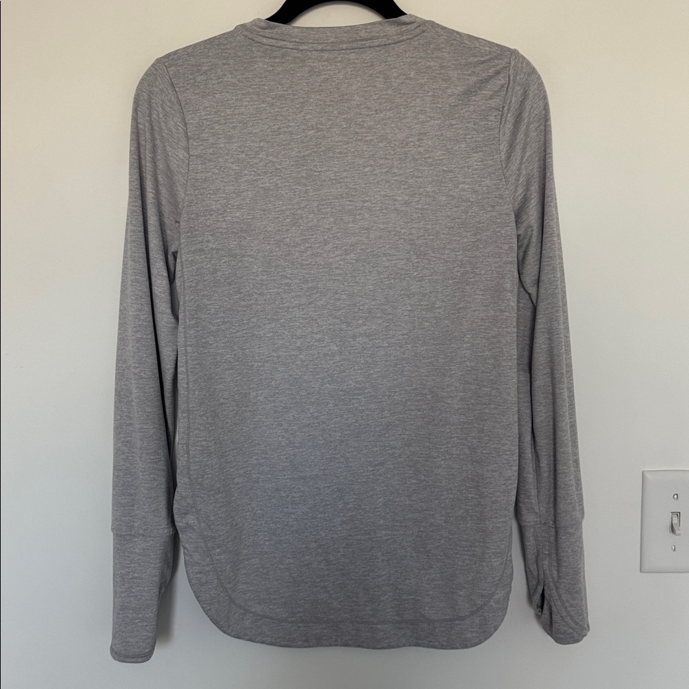 Athleta Heather Gray Long Sleeve Women's Athletic Top - Size XS - Picture 6 of 8